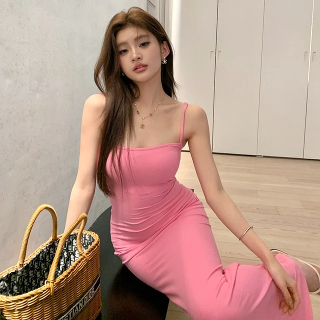 辣妹高级感吊带连衣裙子女气质修身显瘦法式欲风包臀裙长裙夏季