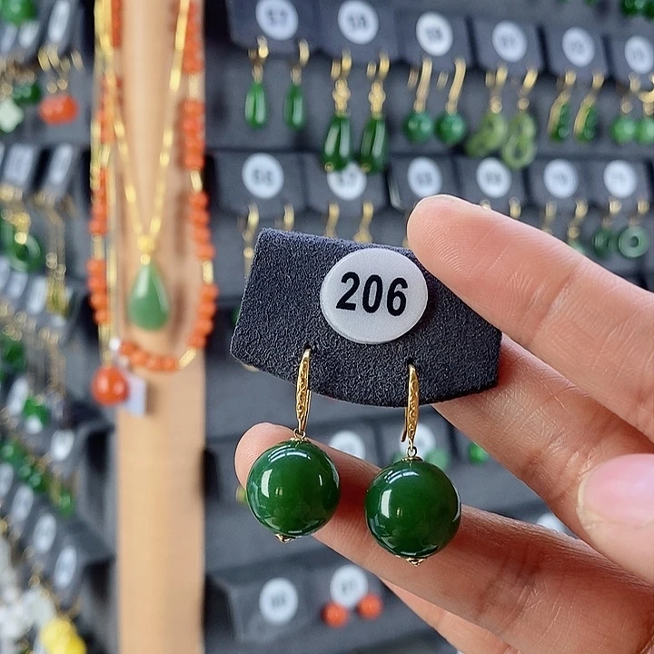 和田玉耳饰18K金镶嵌