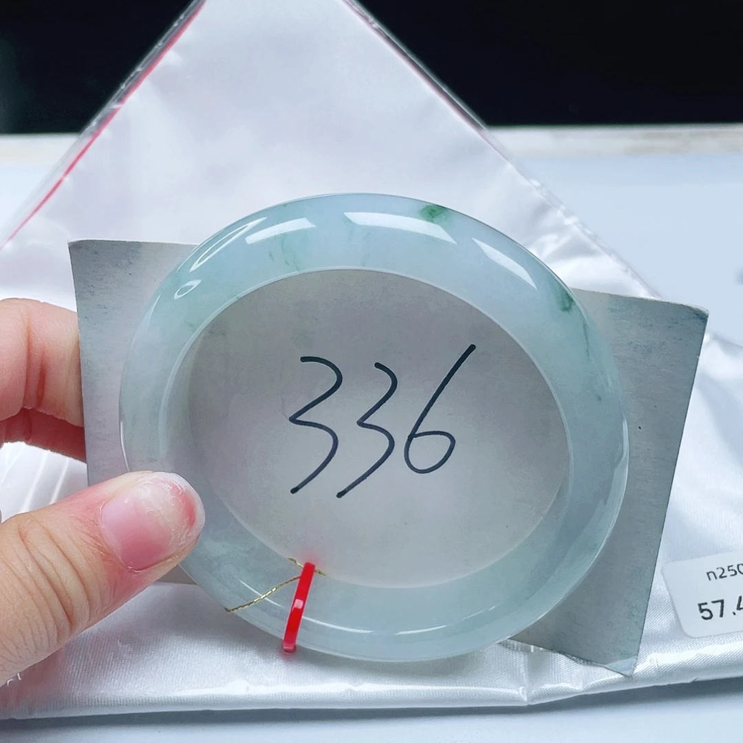 翡翠未镶嵌手镯57+正圈