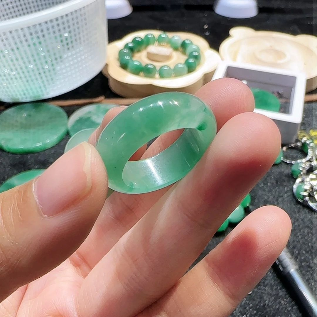 石英质玉戒指未镶嵌4****√