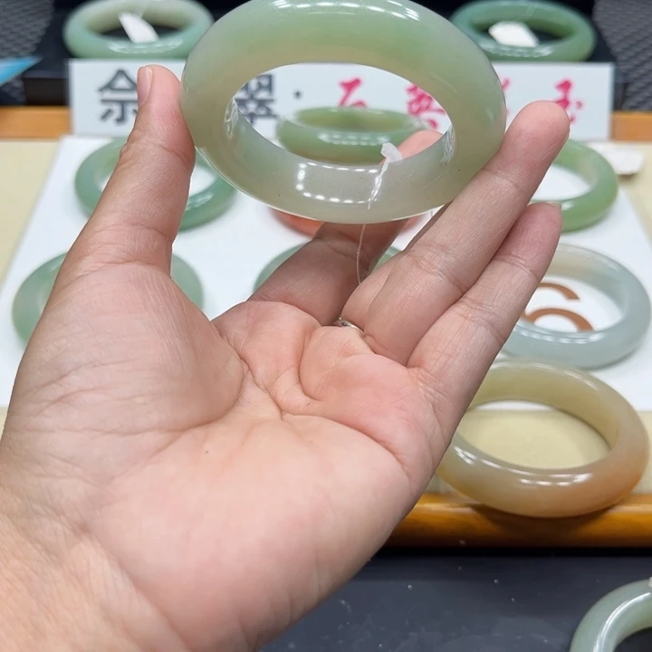 石英质玉手镯未镶嵌喜****】
