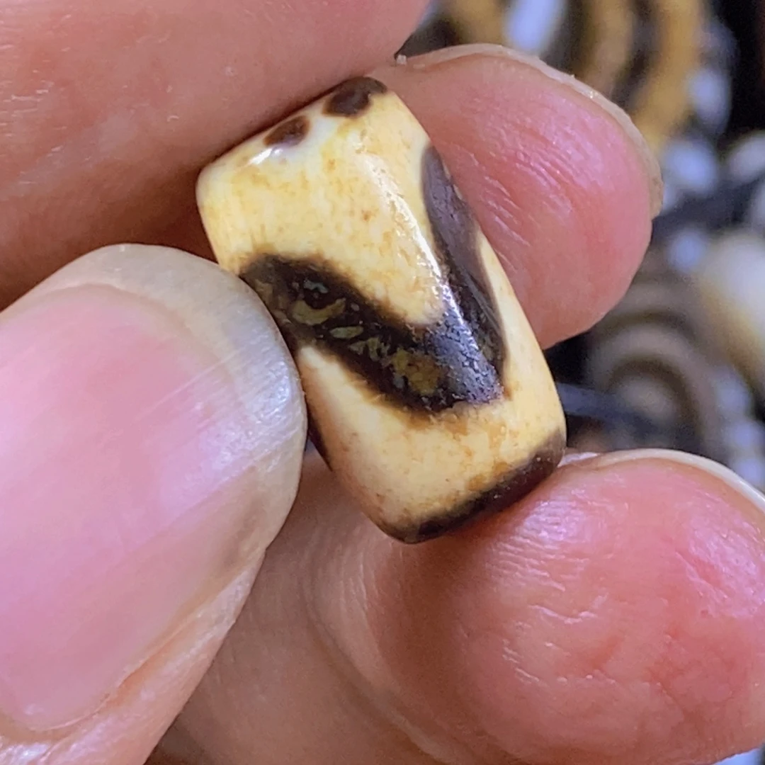 未镶嵌颈饰玛瑙/玉髓福利，不支持退款