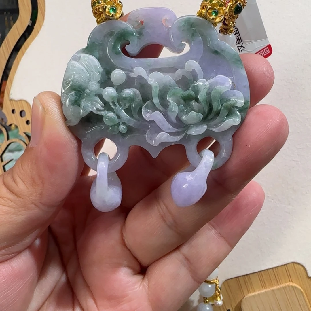 翡翠颈饰未镶嵌仿古