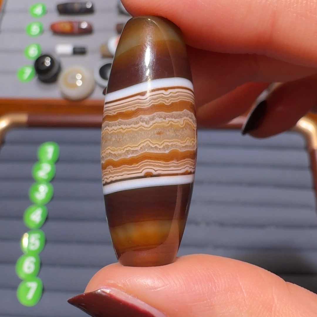 归***真玛瑙/玉髓未镶嵌珠宝半成品