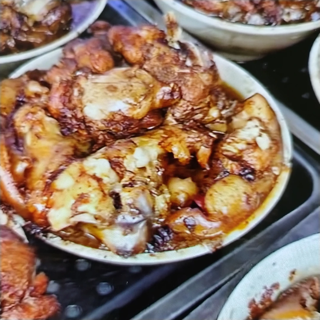 洛河情带把肘子猪肘子铁锅炖2斤半