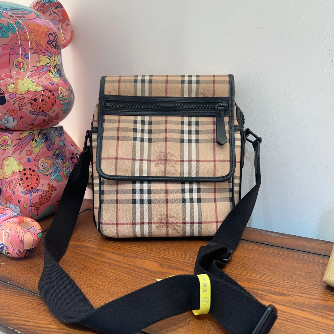 95新 BURBERRY/博柏利 巴宝莉战马25底长斜挎包a6209