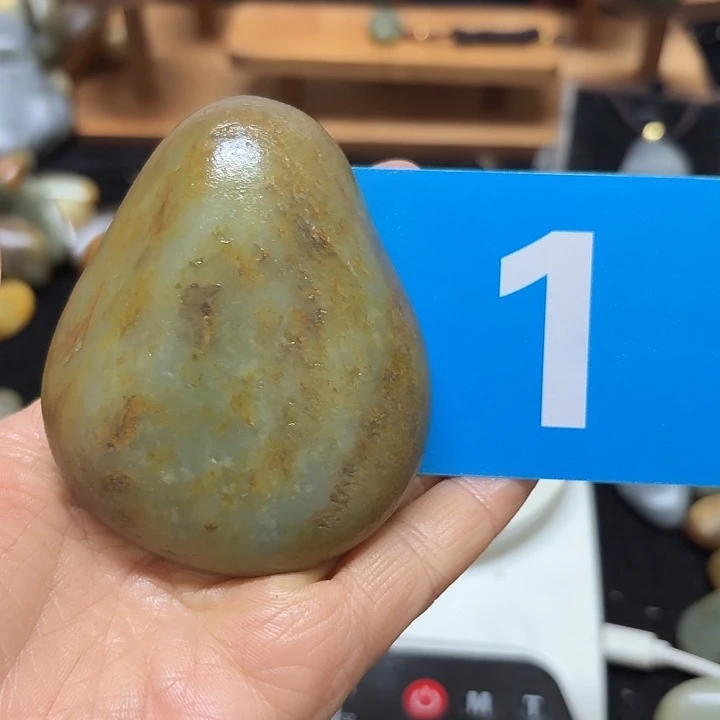 和田玉（糖玉）未镶嵌挂件