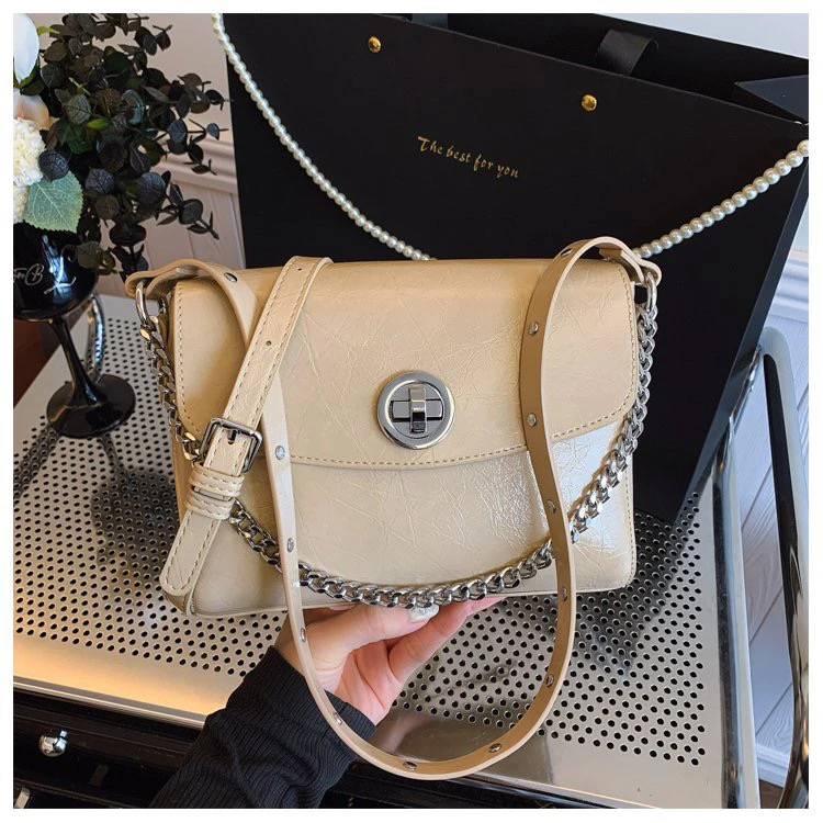 新款轻奢百搭高级感气质时尚斜挎女士包6698奶茶