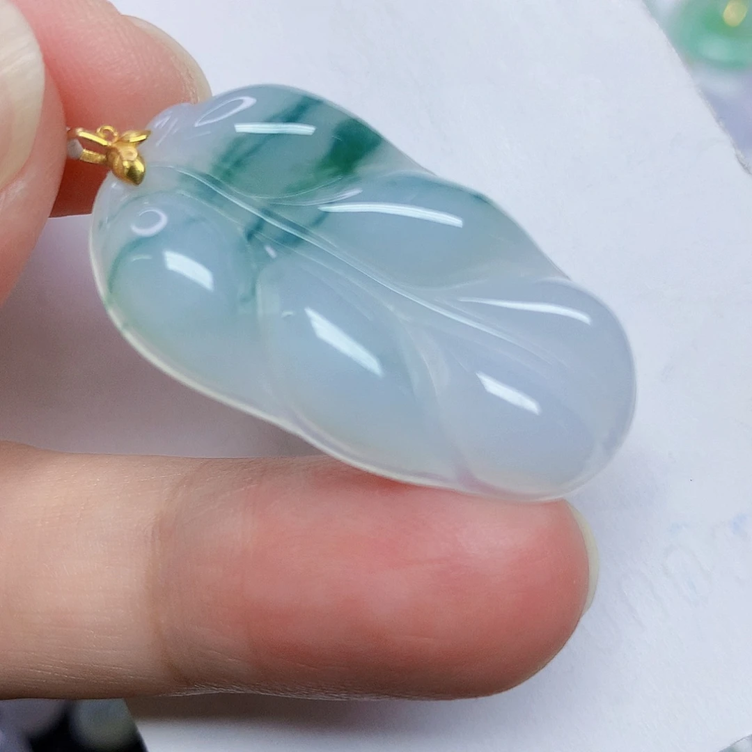 翡翠18K金镶嵌颈饰4666888