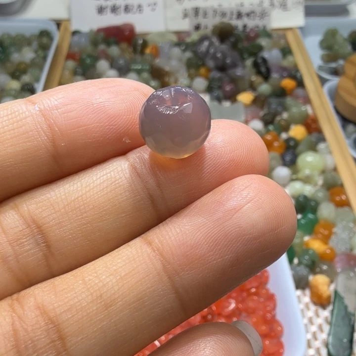 和田玉未镶嵌珠宝半成品