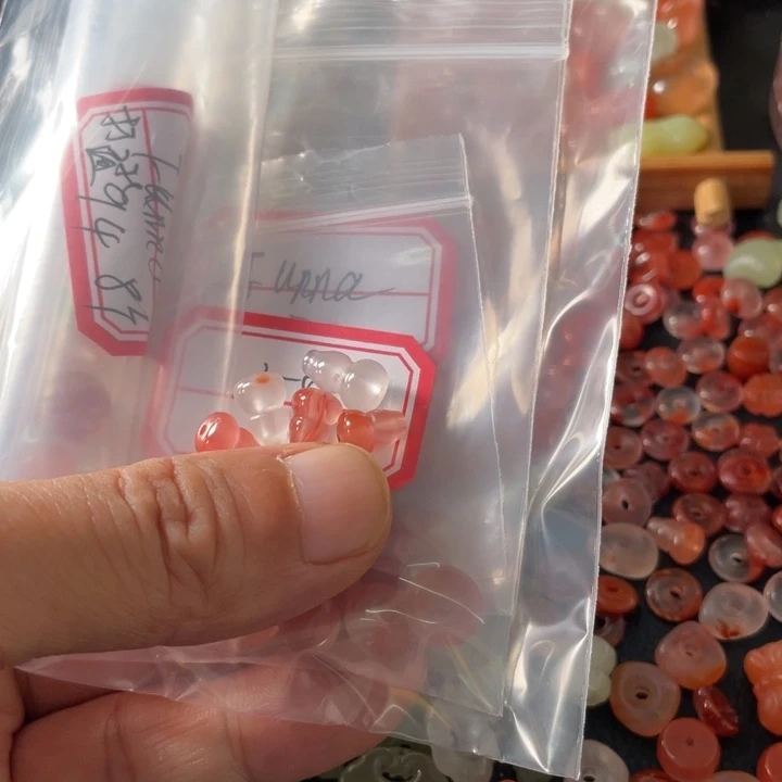 颈饰未镶嵌南红玛瑙F***a