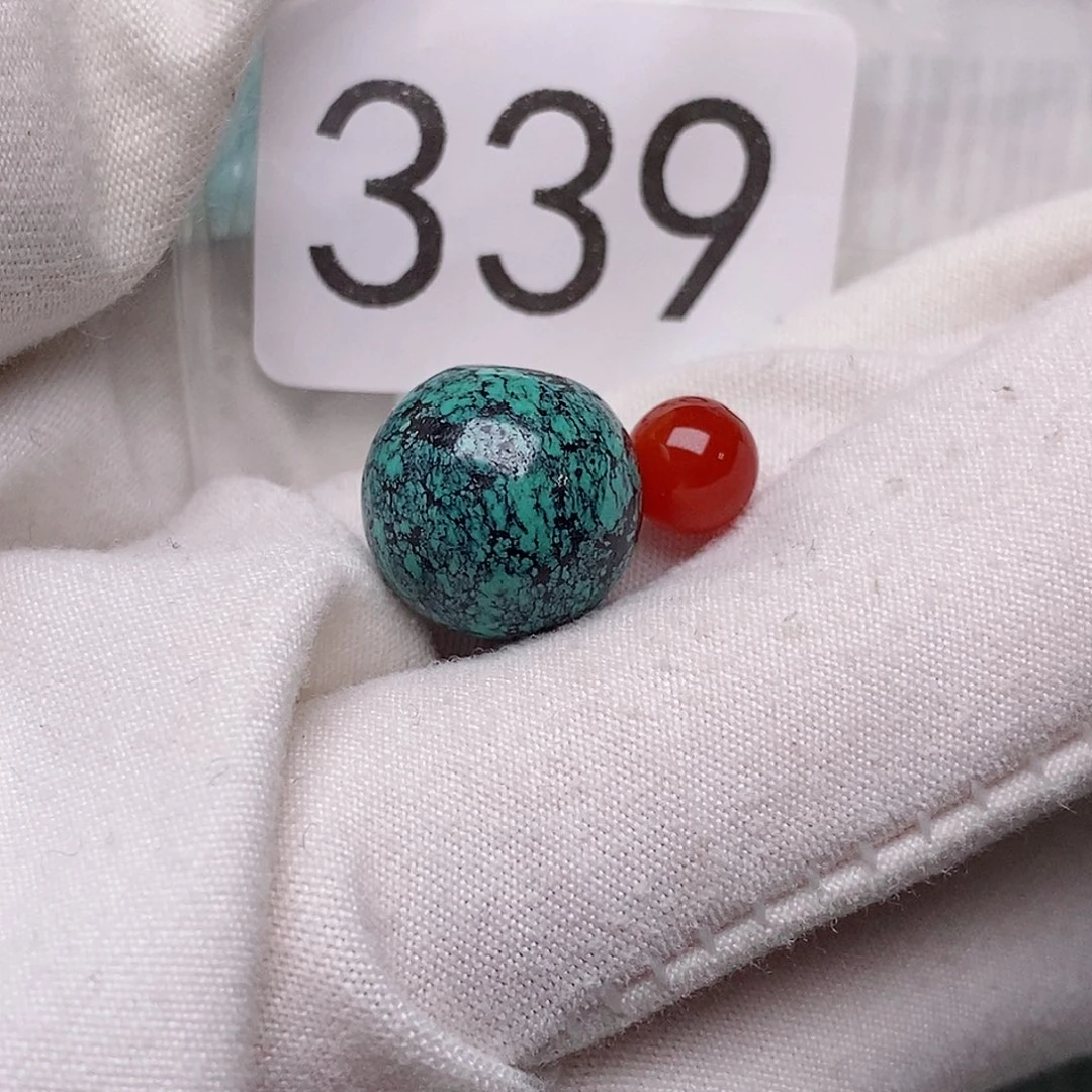 南红玛瑙未镶嵌珠宝奇石