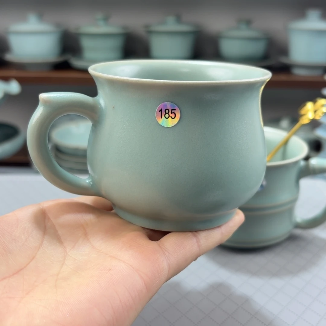 摆件瓷编号185仿古大马克杯二级