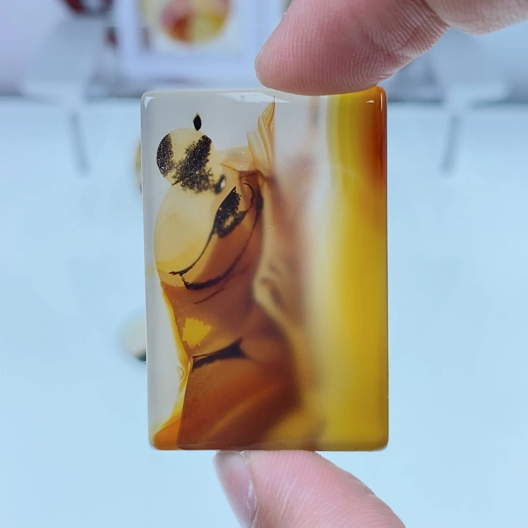 玛瑙/玉髓未镶嵌珠宝半成品