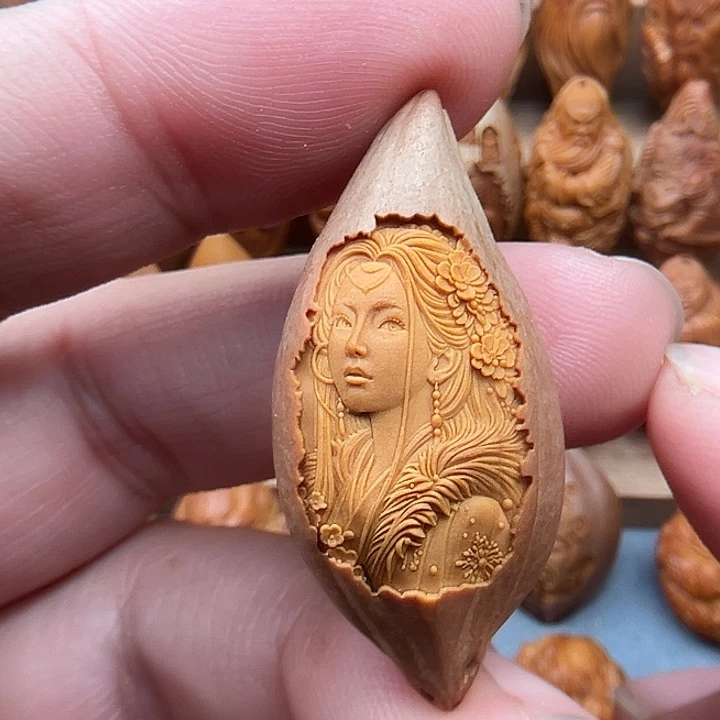 橄榄核吊坠18美女福利