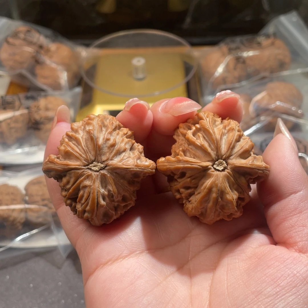 文玩核桃吊坠江*川41.5磨盘