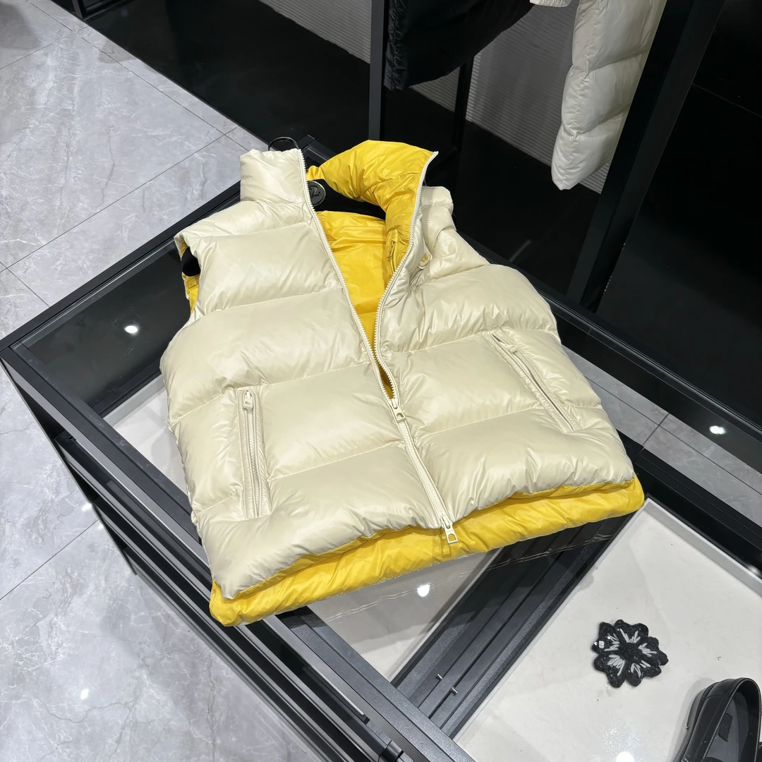 25年秋冬新款 时尚黑金撞色内里无袖立领羽绒服马甲-8850