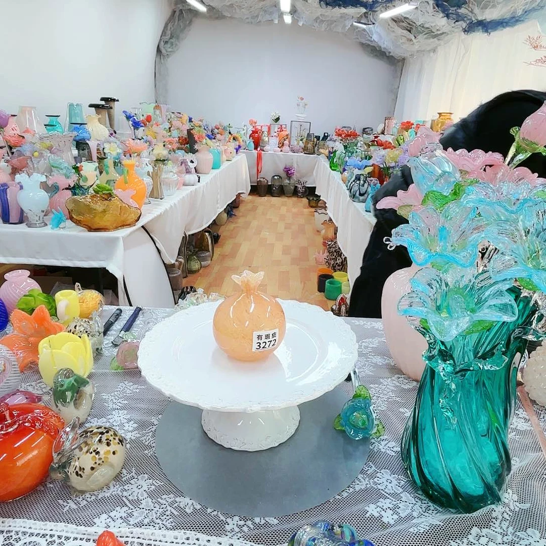 瑕疵福利不退不换琉璃花瓶艺术品