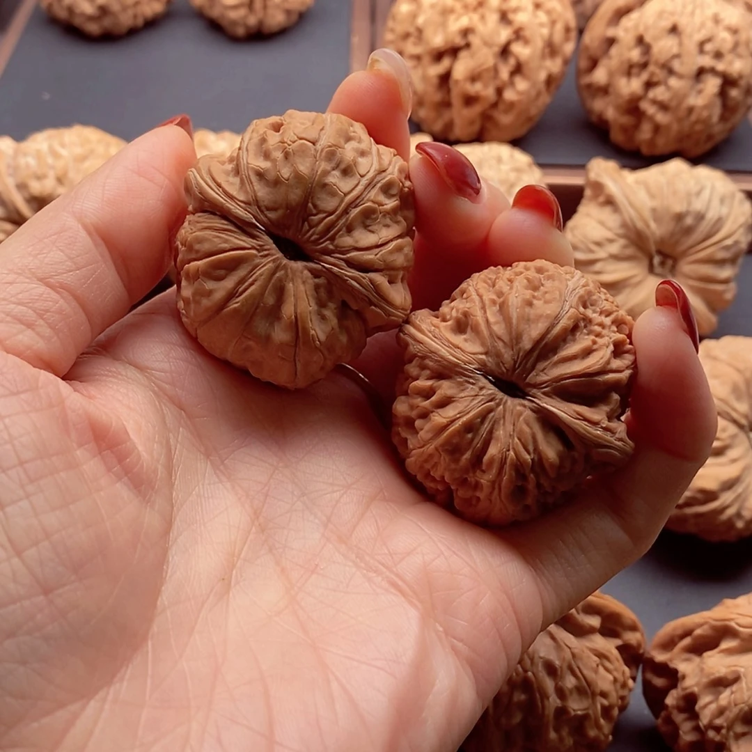 【闪购商品】把件文玩核桃凤**槃元宝40