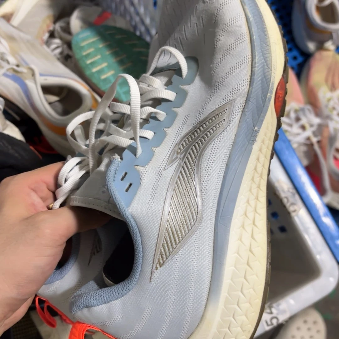 莫代尔纤维战损鞋子