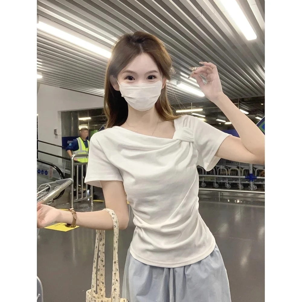 纯色设计感修身别致斜领短袖夏季t恤衫2025新款气质褶皱显瘦上衣