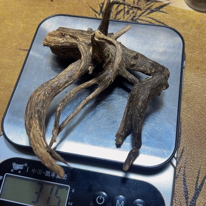 沉香碎屑沉香树根