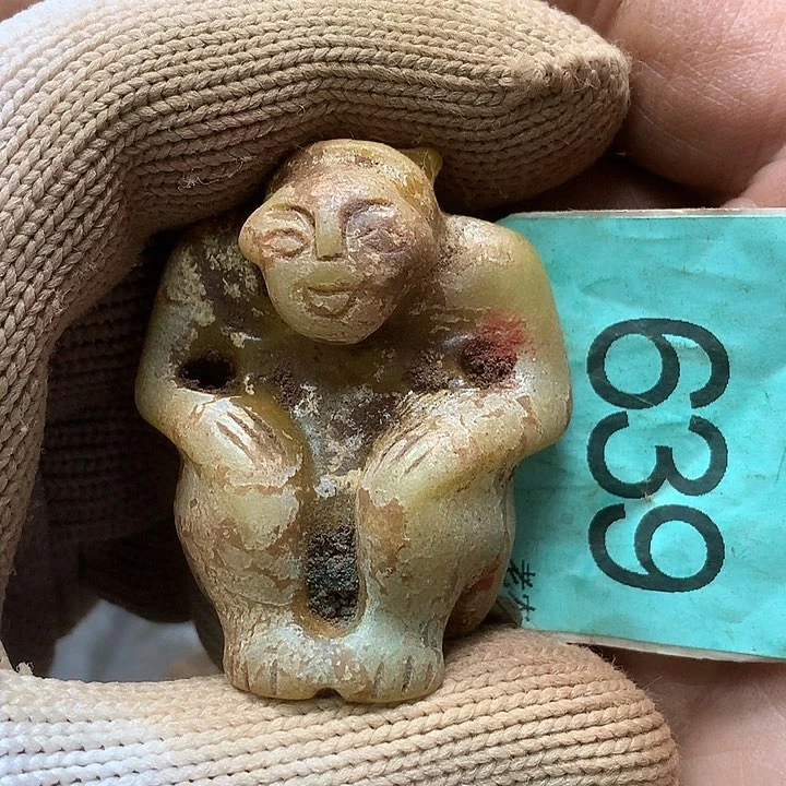 未镶嵌和田玉挂件