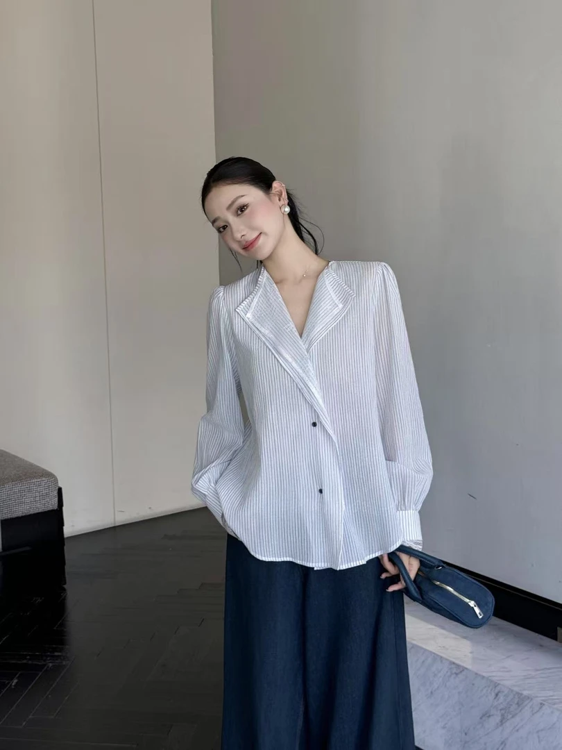SU.KK蕾丝内衬拼接细条纹显瘦衬衫