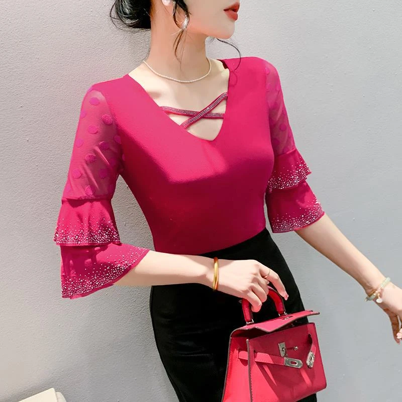 喇叭袖烫钻舞蹈服女新款广场舞吉特巴交谊拉丁舞洋气显瘦摩登上衣