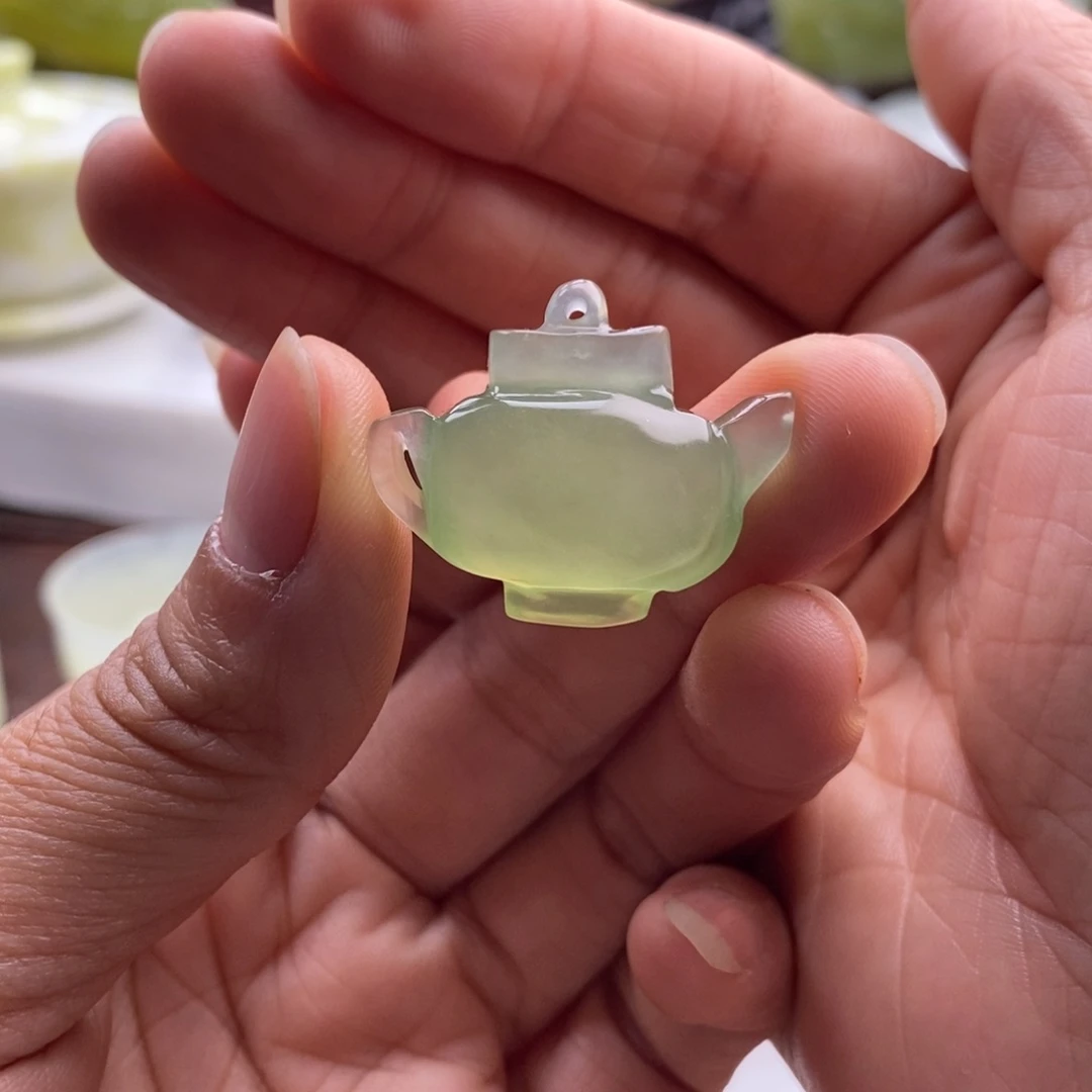 岫玉未镶嵌四大名玉挂件