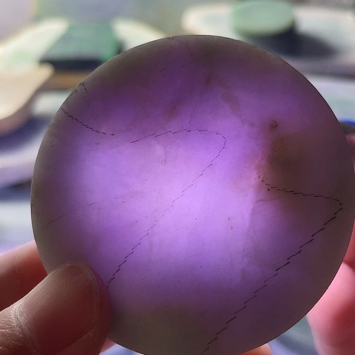 翡翠颈饰未镶嵌毛料70