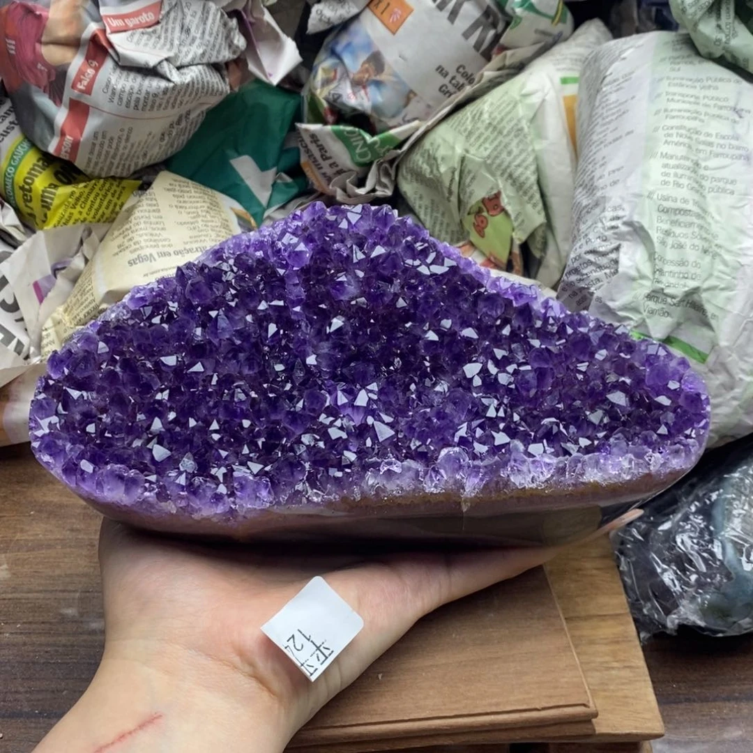 乌拉圭未镶嵌紫晶