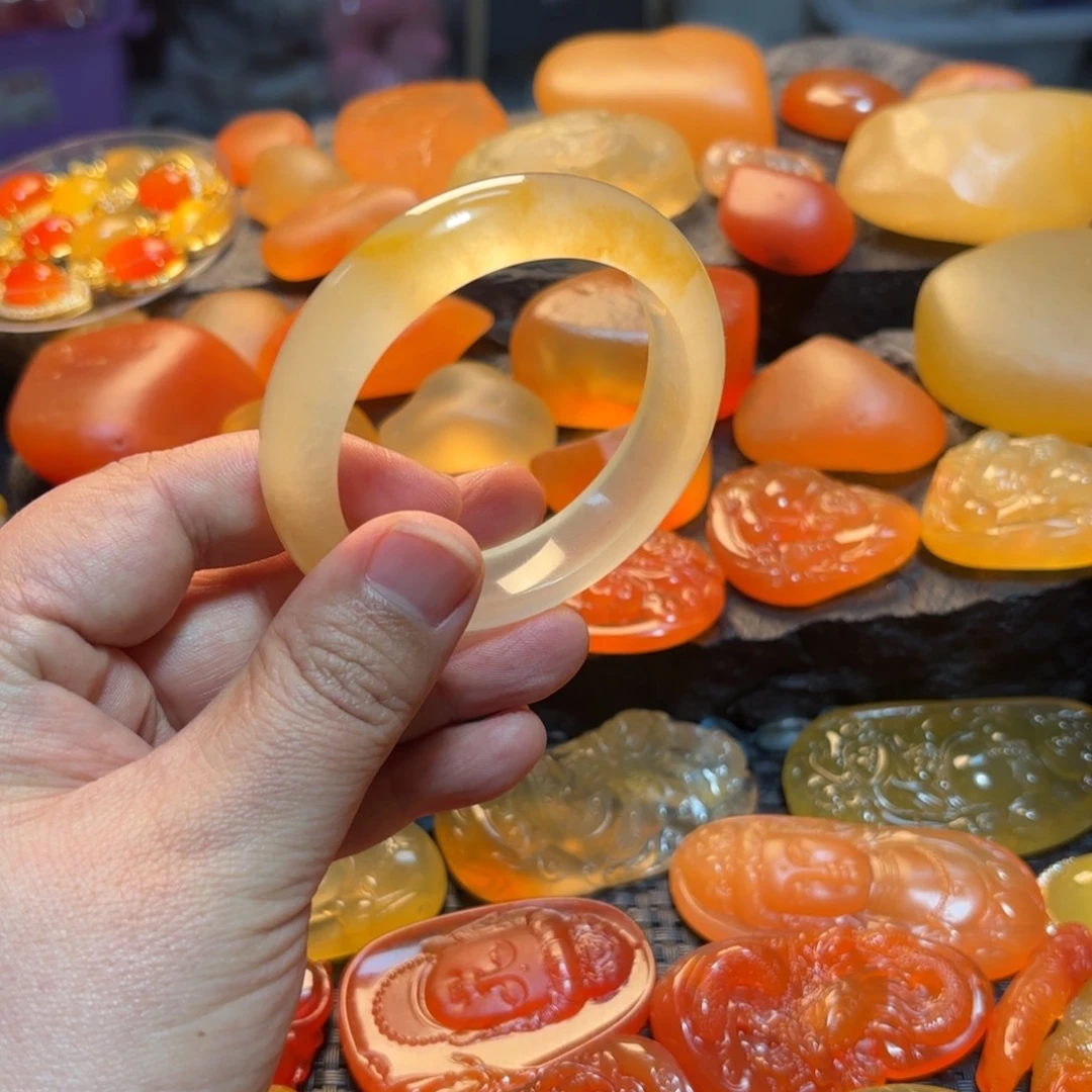 石英质玉手镯未镶嵌蓉***子