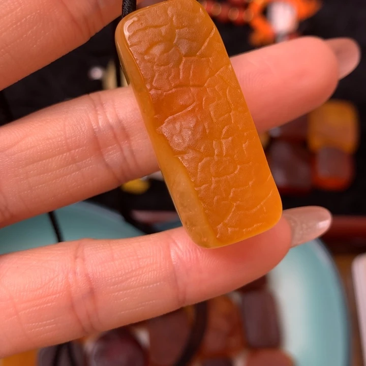 原皮留皮切牌吊坠