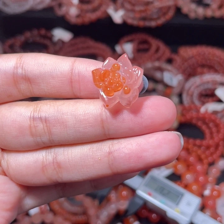 南红玛瑙未镶嵌莲花666