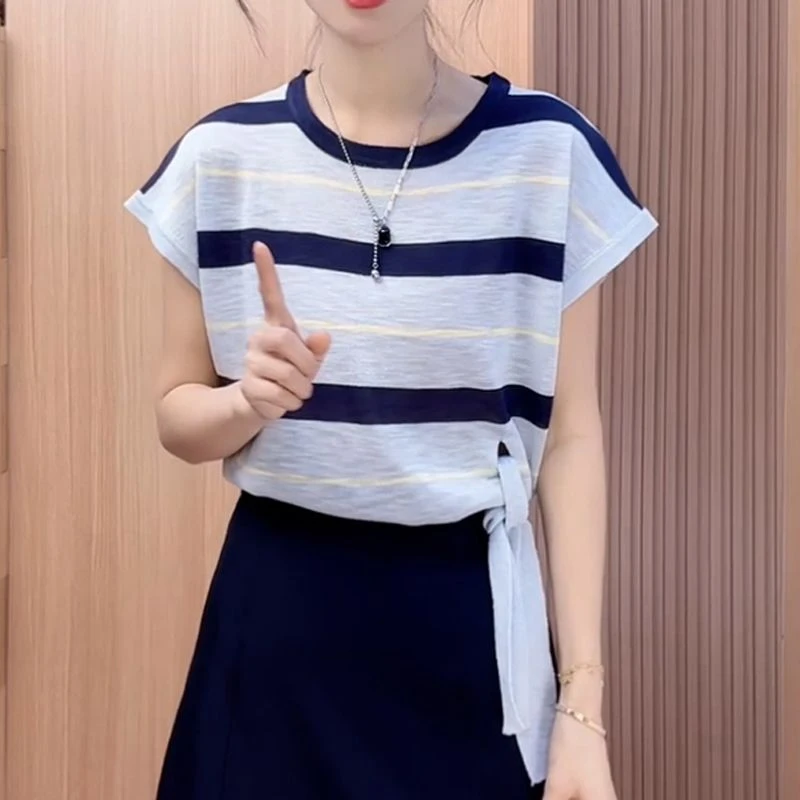 撞色条纹系带小飞袖T恤女2025夏季新款韩版百搭显瘦镂空短袖上衣