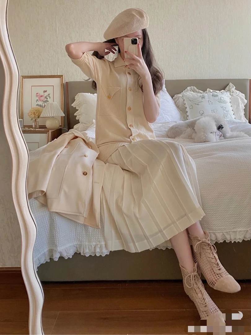 全新未使用 DIOR/迪奥 迪奥女士圆头网格裸粉色麂皮短靴 114748