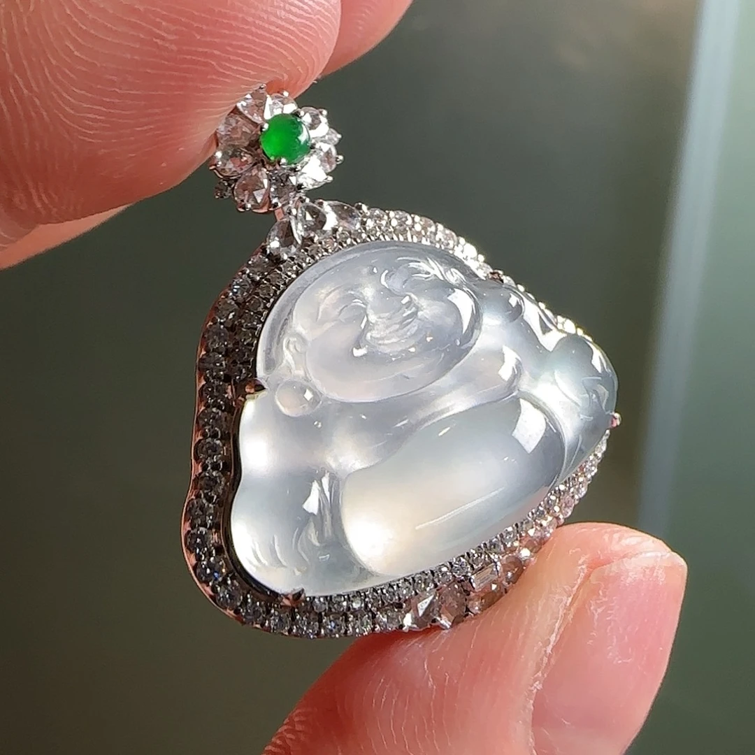 翡翠18K金镶嵌颈饰天然翡翠