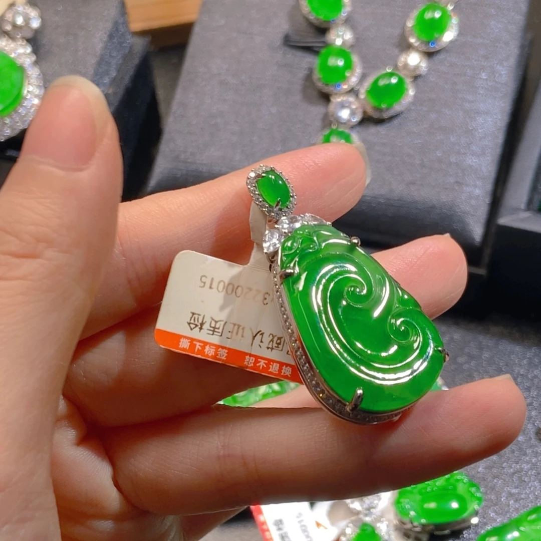 吊坠(不含链)银S925镶嵌翡翠