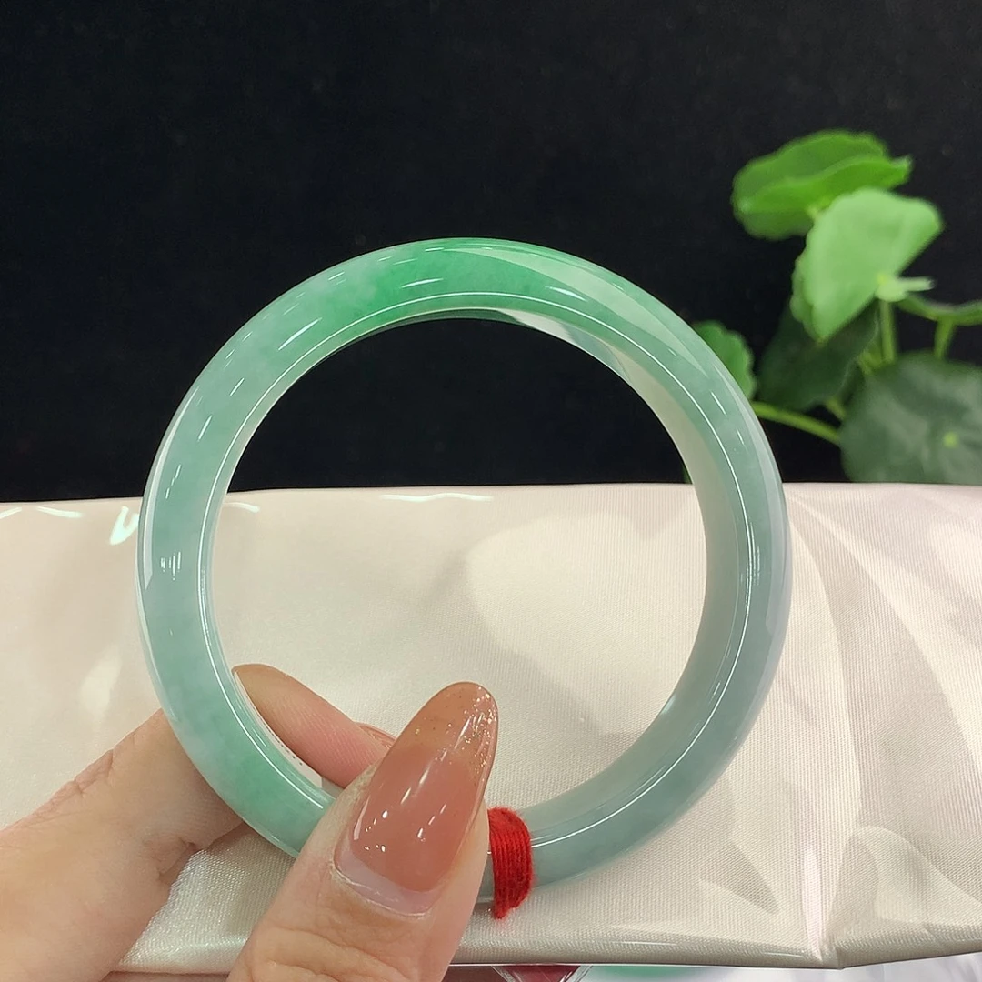 翡翠未镶嵌手镯正59