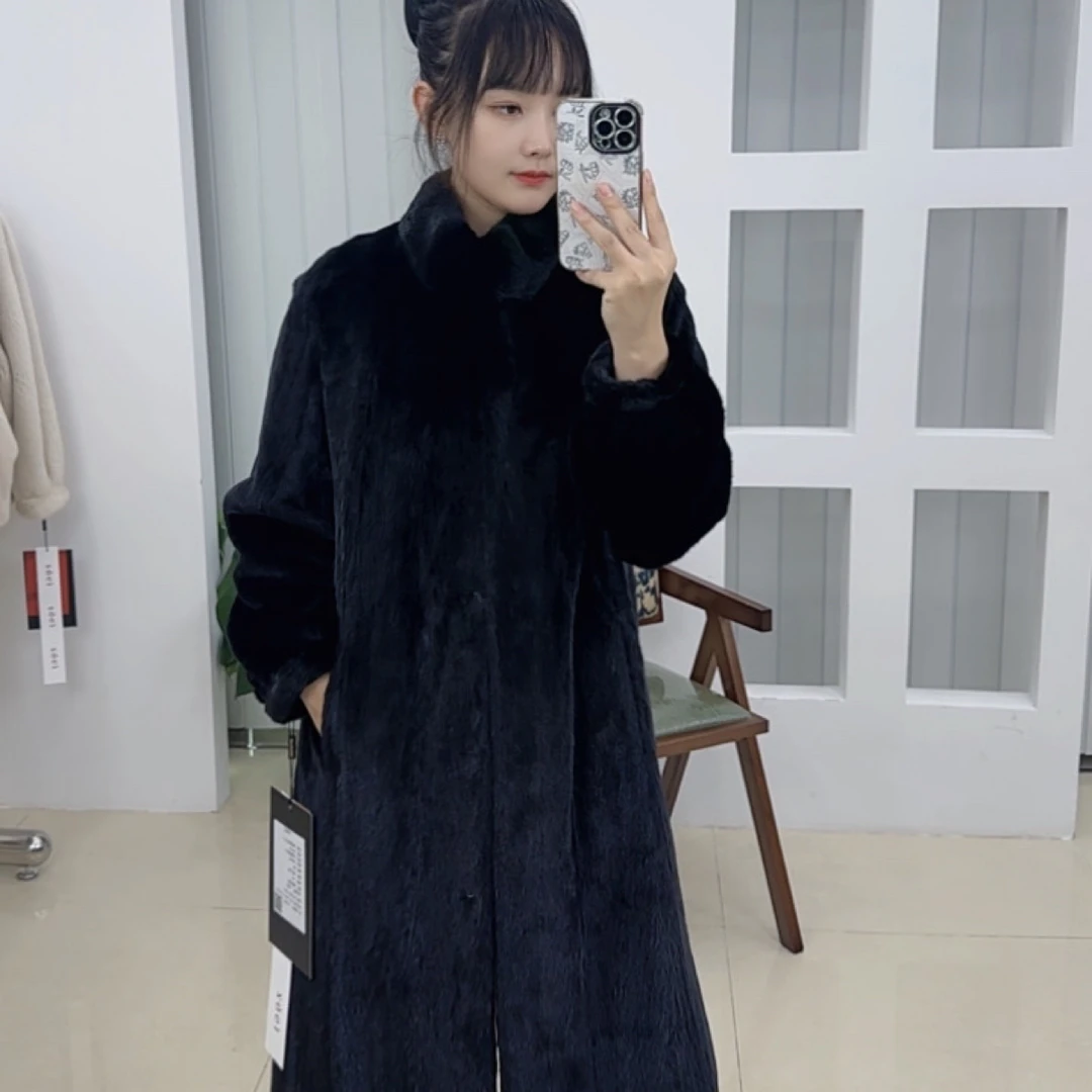 ZQGJ2025新款黑色母皮全抽立领灯笼袖长款外套