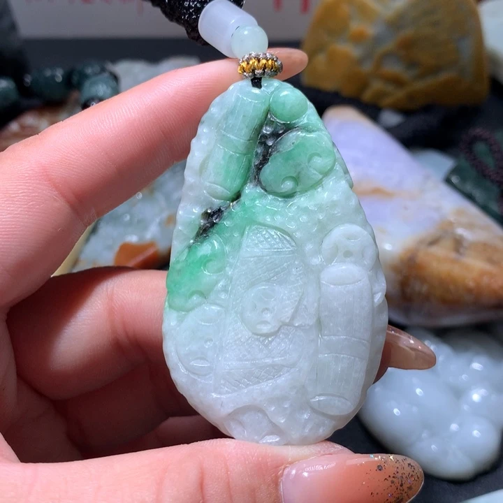 翡翠未镶嵌颈饰保真天然A货翡翠