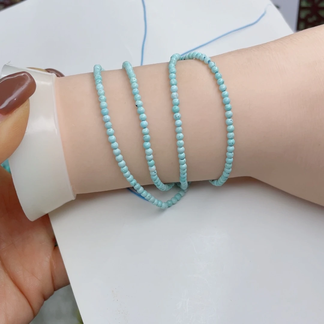 绿松石颈饰未镶嵌