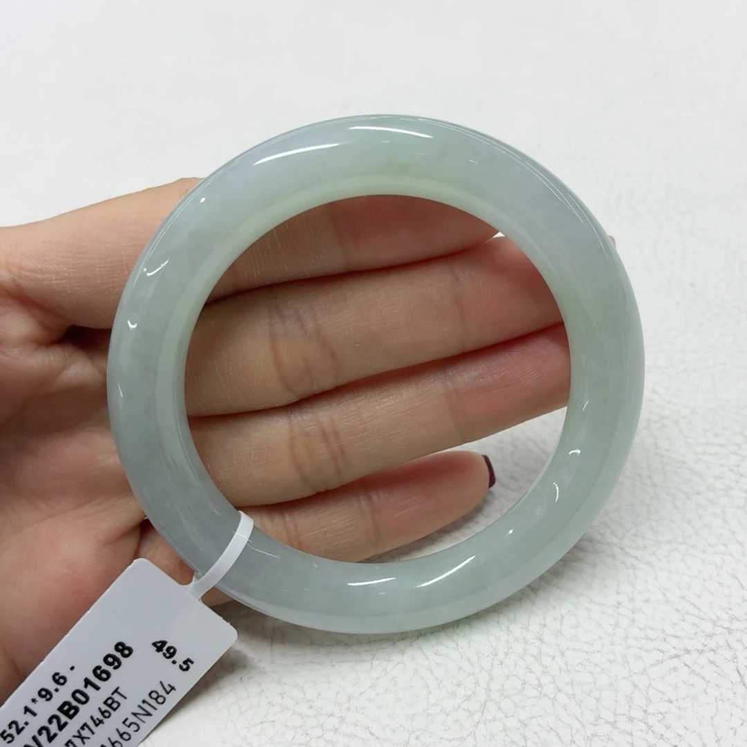 翡翠手镯未镶嵌缅甸翡翠手镯52.1圆条