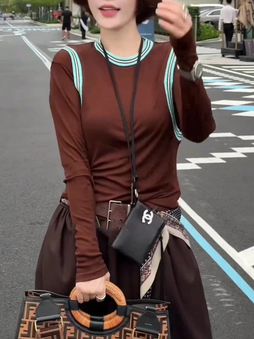 复古棕色圆领假两件上衣2025初秋新款撞色设计感内搭显瘦T恤长袖