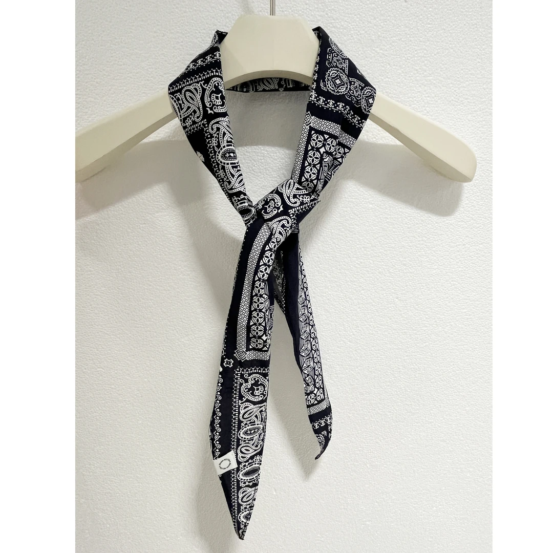 腰果花小方巾 Q263