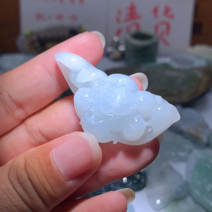 翡翠未镶嵌颈饰保真天然A货翡翠