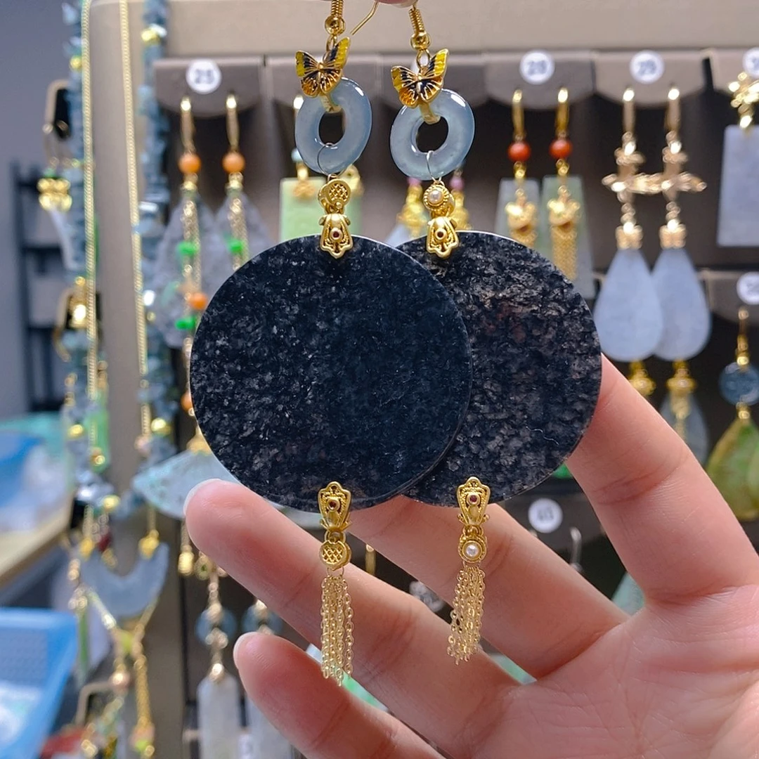 未镶嵌翡翠耳饰翡翠