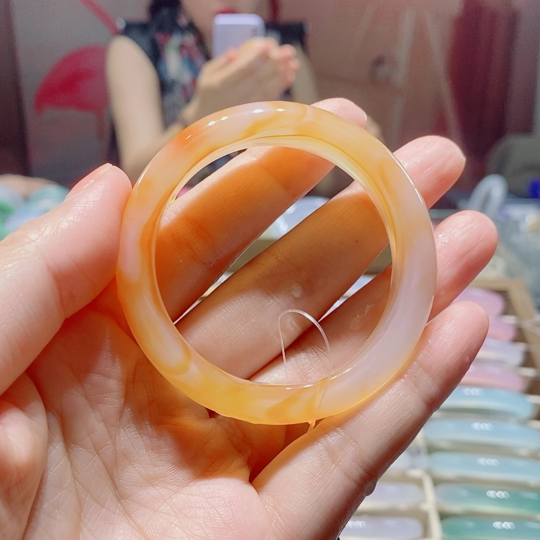 玛瑙/玉髓手镯未镶嵌