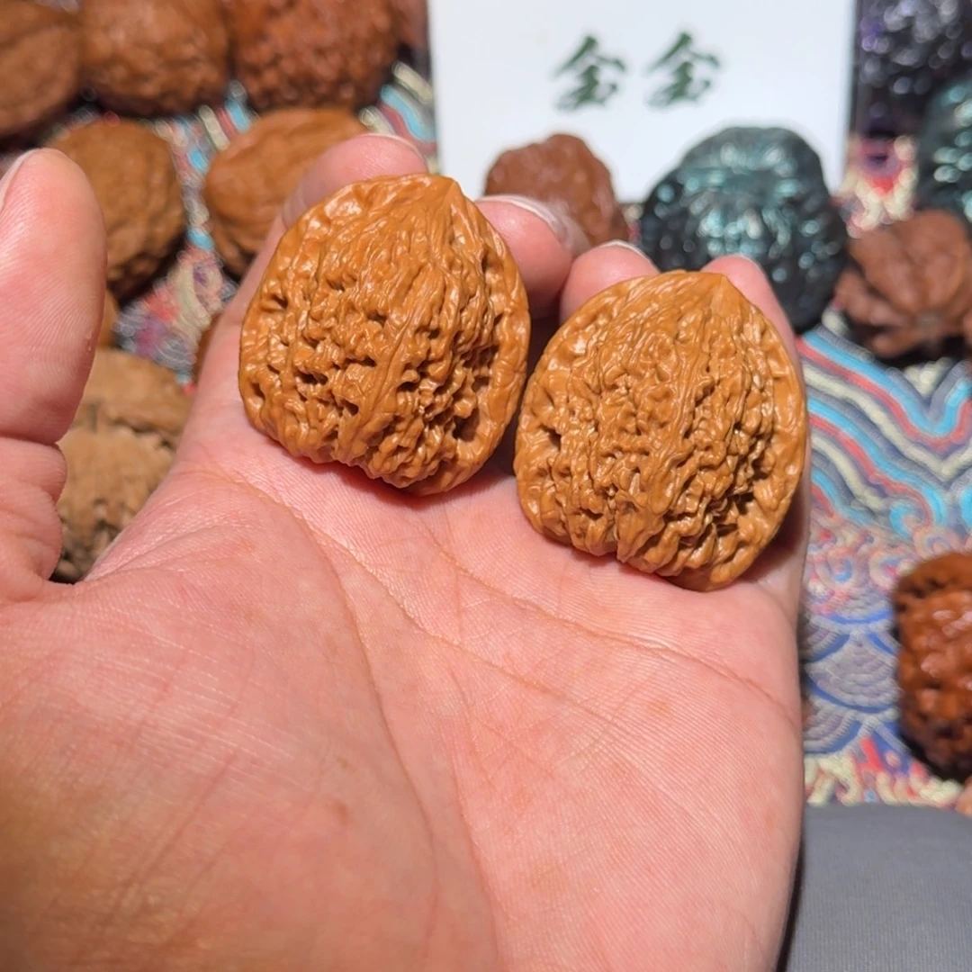 把件文玩核桃001蚂蚁纹南疆石，尺寸36 35.5 39